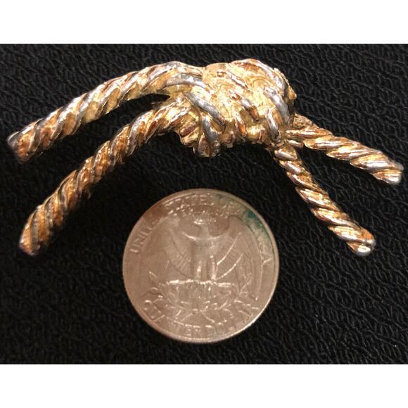 Vintage Goldtone and Silvertone Double Knot Rope Brooch Pin 2 1/4" - Picture 2 of 4